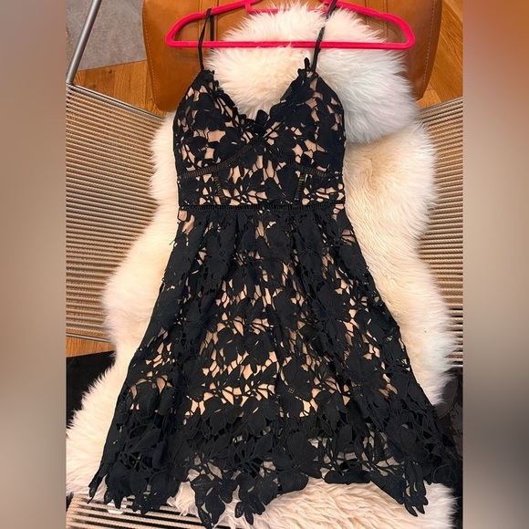 Romeo & Juliet Couture Dresses & Skirts - ❤️Romeo & Juliet Couture Black Lace Cocktail Dress Size Medium